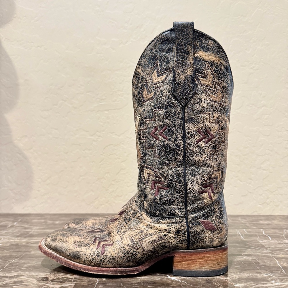 Circle G Arrowhead Leather Western Cowboy Boots